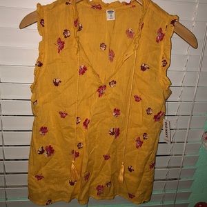 Old Navy top